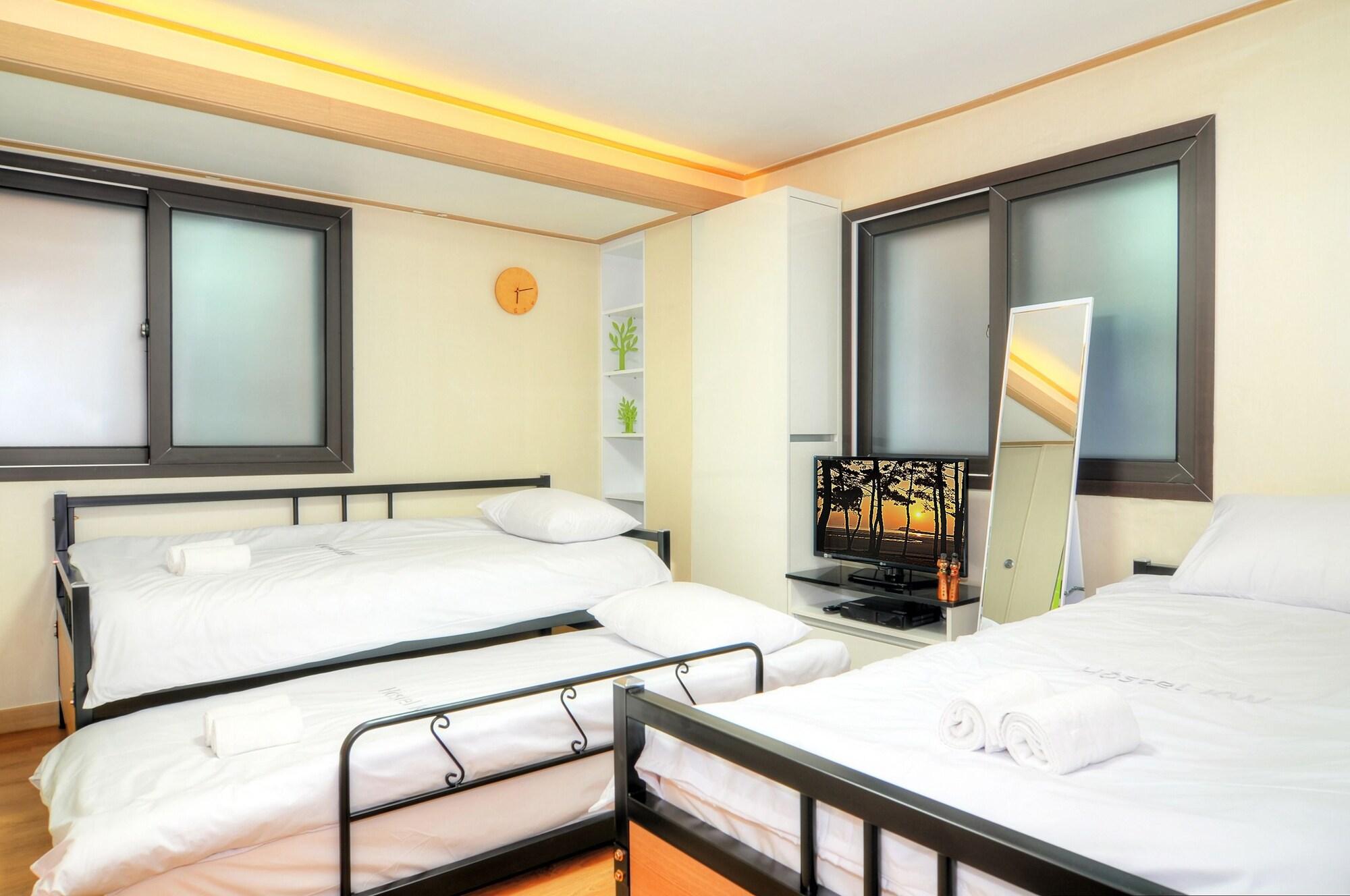 Hostel Kw Sinsa Сеул Экстерьер фото