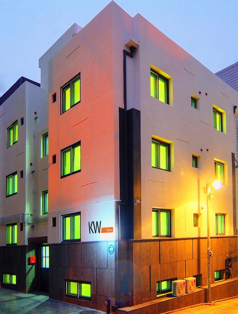 Hostel Kw Sinsa Сеул Экстерьер фото