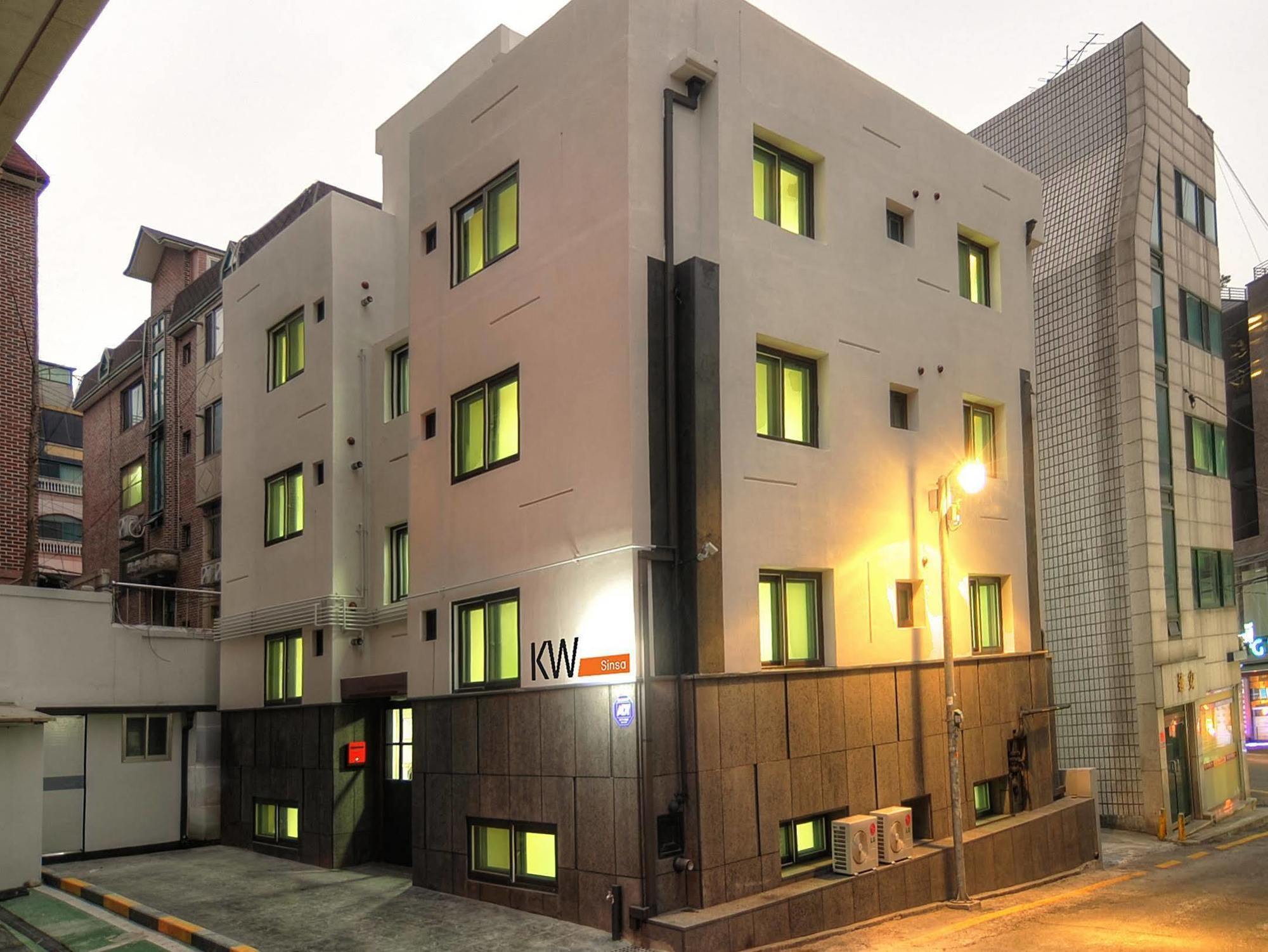 Hostel Kw Sinsa Сеул Экстерьер фото